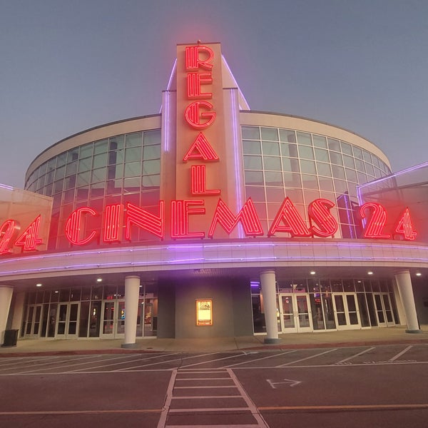 Photos at Regal Hollywood North I85 Movie Theater in Chamblee