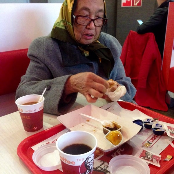 10/29/2014에 Sakimin K.님이 KFC에서 찍은 사진