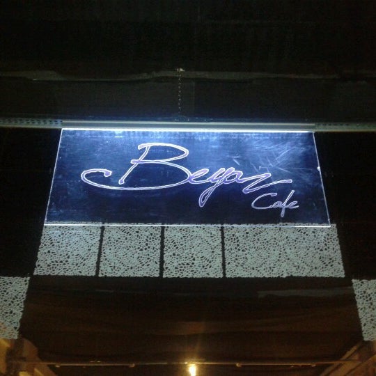Photo taken at Beyaz Cafe by zeynep g. on 11/22/2012