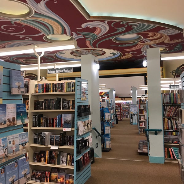 Bookstar Bookstore in San Diego