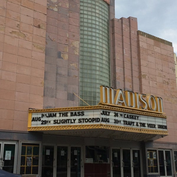 Photo prise au Madison Theater par Tom B. le8/1/2014