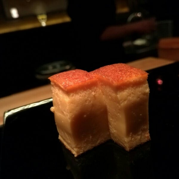 Снимок сделан в Sushi Oyama пользователем nanasaurus r. 2/17/2016