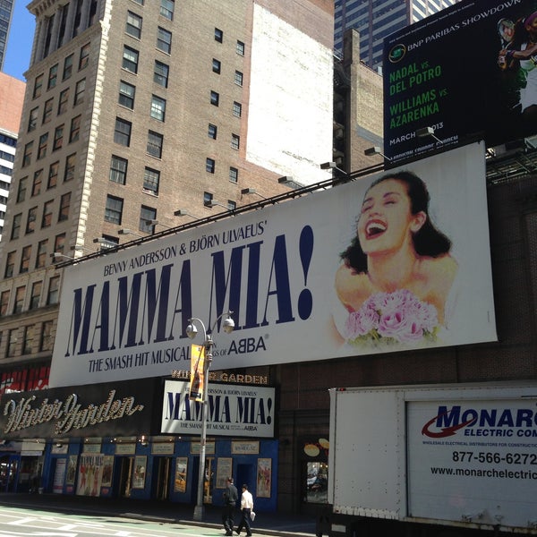 Photos At Broadhurst Theatre Theater In New York
