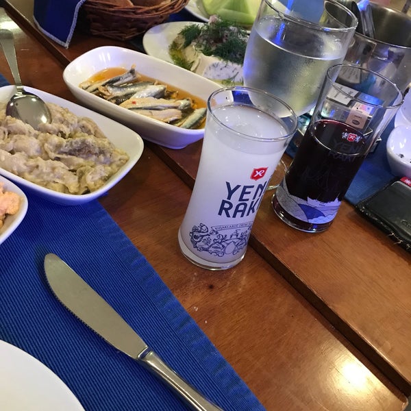 Das Foto wurde bei Ali Baba Restaurant Kadıköy von 🔵⚪️OKAN🔴⚫️ am 6/29/2018 aufgenommen