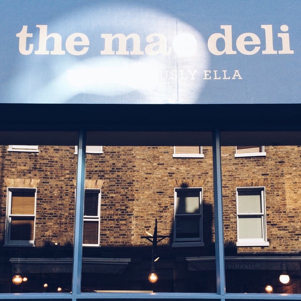 Photo taken at The Mae Deli by Deliciously Ella by Ramina Z. on 7/26/2016