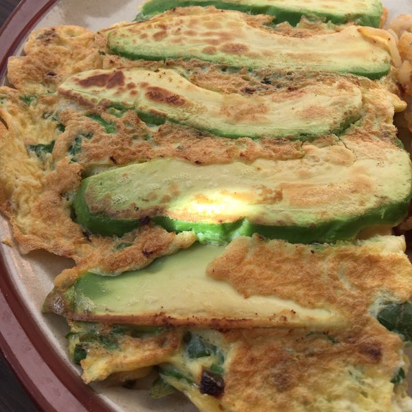 Great service and avocado omelette