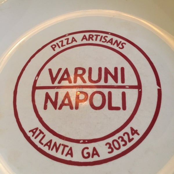Foto tirada no(a) Varuni-Napoli por Marylee V. em 7/9/2016
