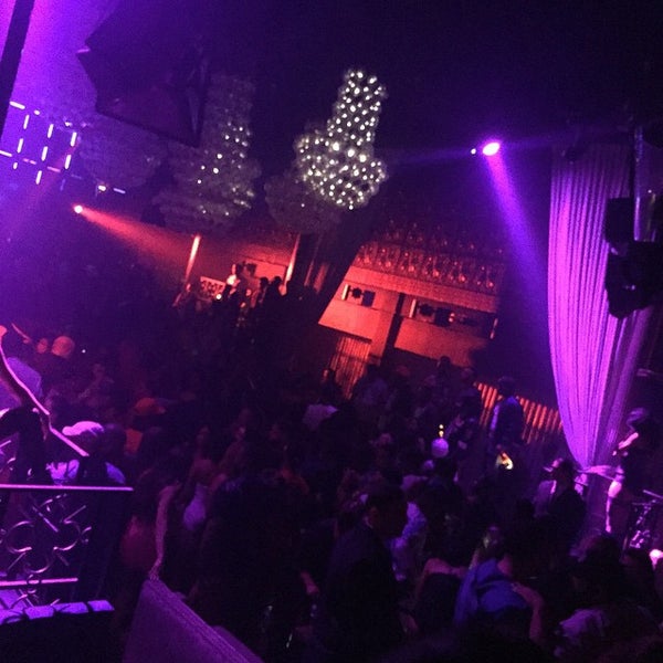 Photo taken at Greystone Manor by Fredstar on 4/20/2015