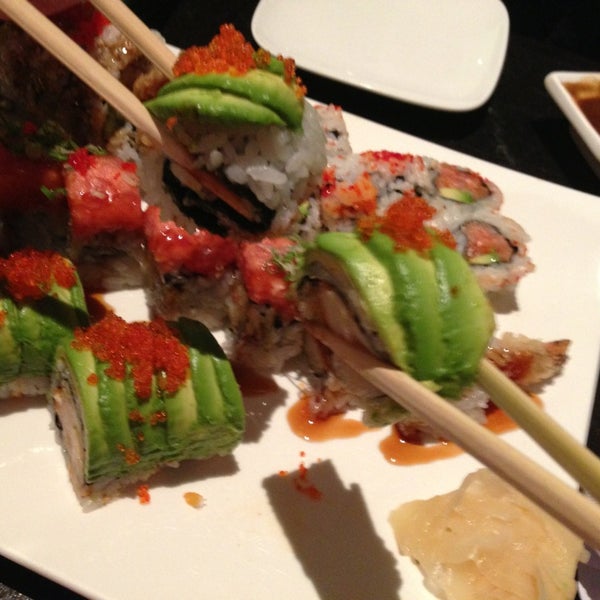 Foto scattata a Iron Sushi da Micheal il 3/24/2013