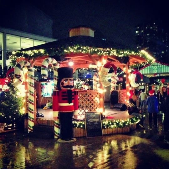 Снимок сделан в Vancouver Christmas Market пользователем Ando 11/30/2012
