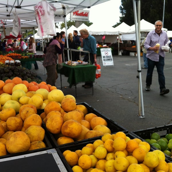 Sherman Oaks Farmers Market Sherman Oaks, CA