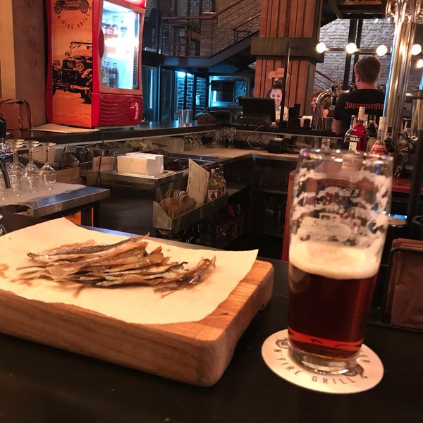 Foto tirada no(a) Syndicate Beer &amp; Grill por ⚔️STRAZH⚔️ em 10/13/2018
