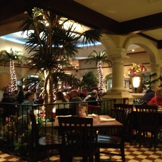 รูปภาพถ่ายที่ Abuelo&#39;s Mexican Restaurant โดย Linda C. เมื่อ 11/24/2012