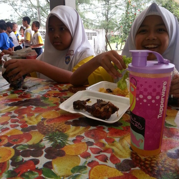 Photos at SJKC Pei Hwa - Machang, Kelantan