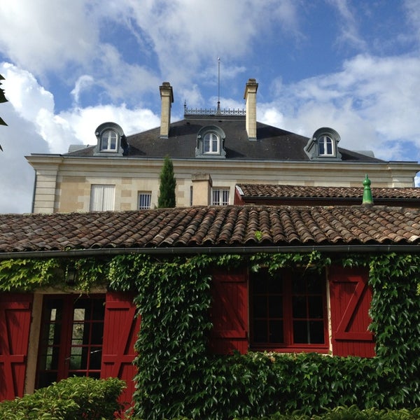 รูปภาพถ่ายที่ Chateau Haut Bailly โดย Victoria S. เมื่อ 7/29/2013