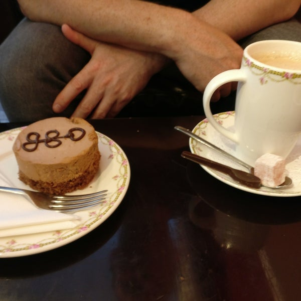 The Famous 1657 Chocolate House Café