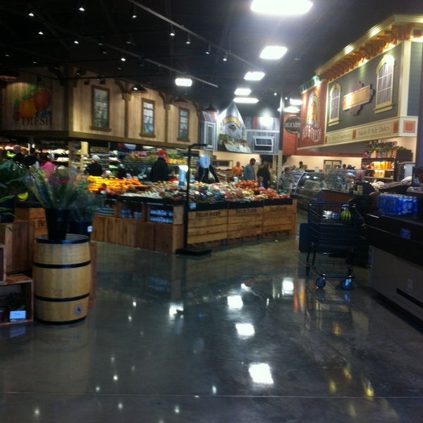 Fields Foods Supermarket in Near Southside