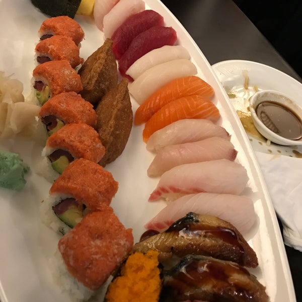 5/25/2017 tarihinde H L.ziyaretçi tarafından Sushi Para 88'de çekilen fotoğraf