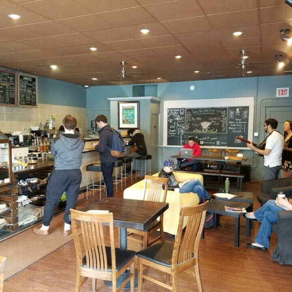 Photo taken at Brew Brew Coffee and Tea by Mark P. on 5/1/2016