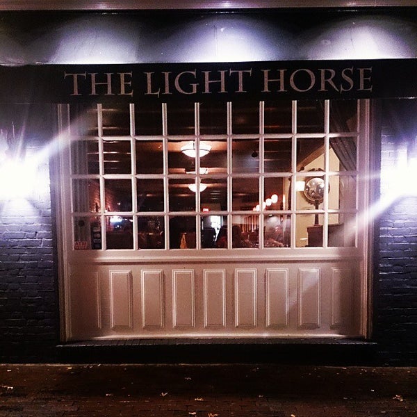 12/7/2014にWicaksono A.がThe Light Horseで撮った写真