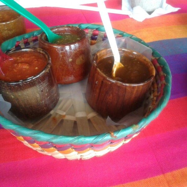 Photo prise au Totopos Restaurante Mexicano par Priscilla N. le5/14/2013
