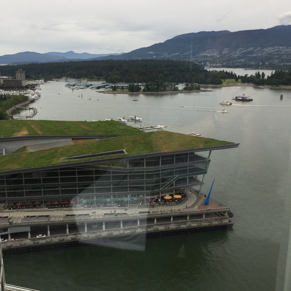 Снимок сделан в Pan Pacific Vancouver пользователем Dennis 6/9/2019