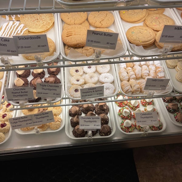 Barton's Flowers & Bake Shop 311 S 2nd Ave