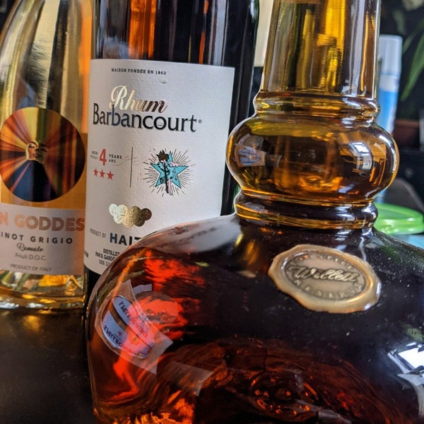 Photos at Gomer's Midtown Liquor Store in Kansas City