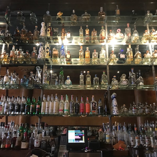 5/29/2017 tarihinde Kristina N.ziyaretçi tarafından Barrio Tequila Bar'de çekilen fotoğraf