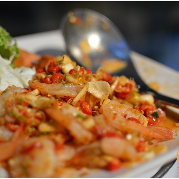 Do you know the name of this dish? #Coco’s Café http://bit.ly/1rHHfPp