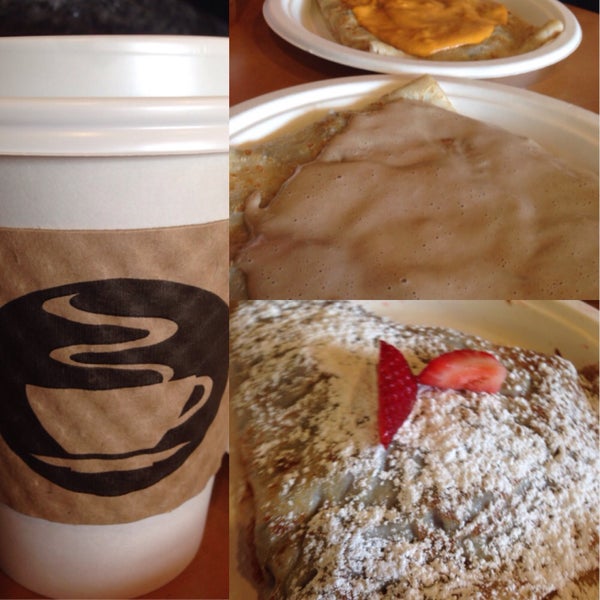 Photo taken at Coco Crepes, Waffles &amp; Coffee by Kübra on 2/27/2015