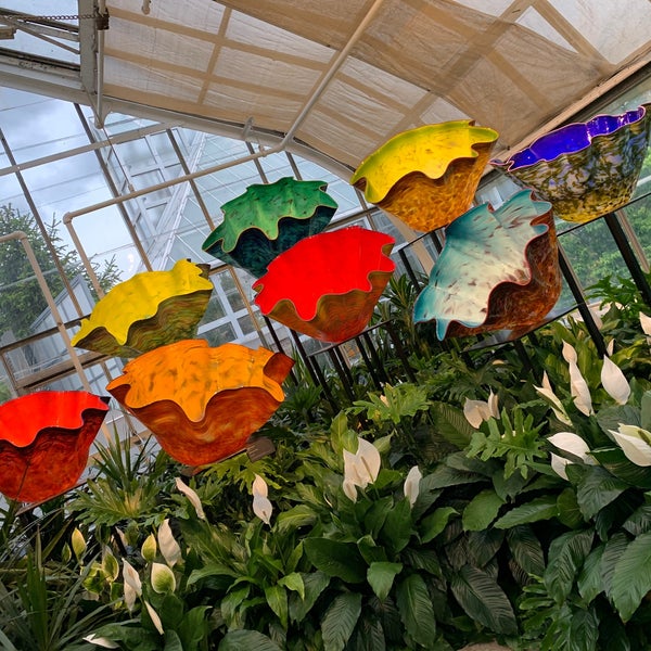 Photo taken at Franklin Park Conservatory and Botanical Gardens by Liz C. on 5/9/2021