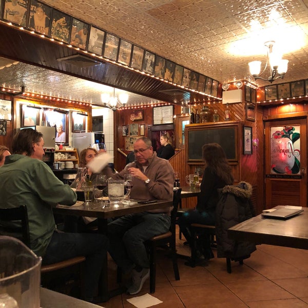 Photo taken at Angelo&#39;s Fairmount Tavern by Ray L. on 2/22/2020