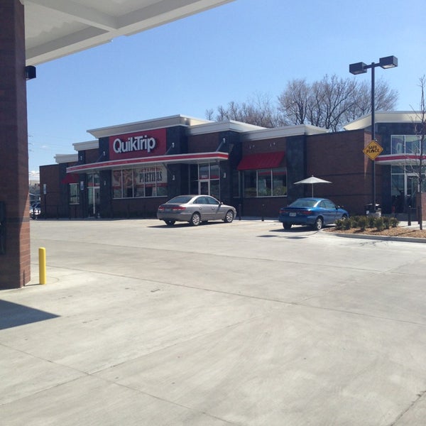 QuikTrip Convenience Store in Overland Park
