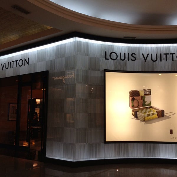 Louis Vuitton Opens Biggest Store in the Philippines: Dr Vicki Belo Invites  Friends to a Shopping Party