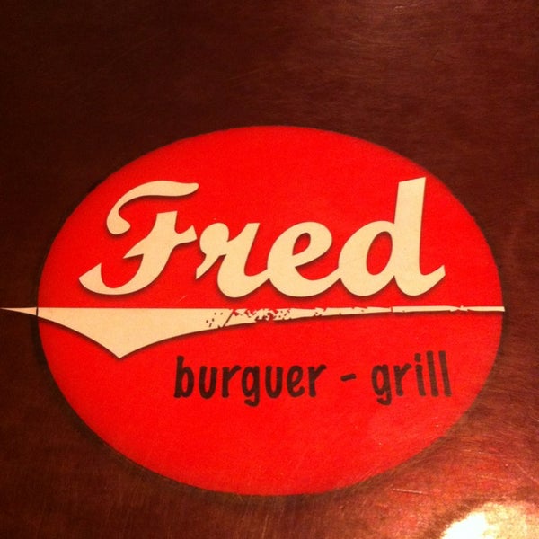 Photo taken at Fred Burguer-Grill by Gabriel A. on 9/14/2013