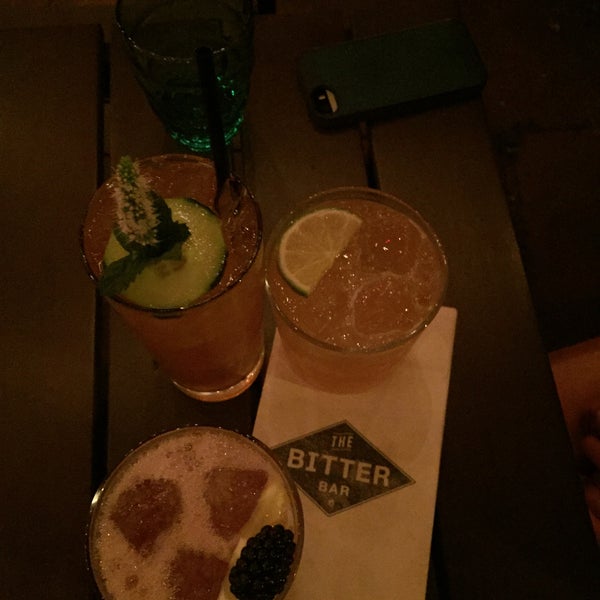 8/13/2015 tarihinde Dura M.ziyaretçi tarafından The Bitter Bar'de çekilen fotoğraf