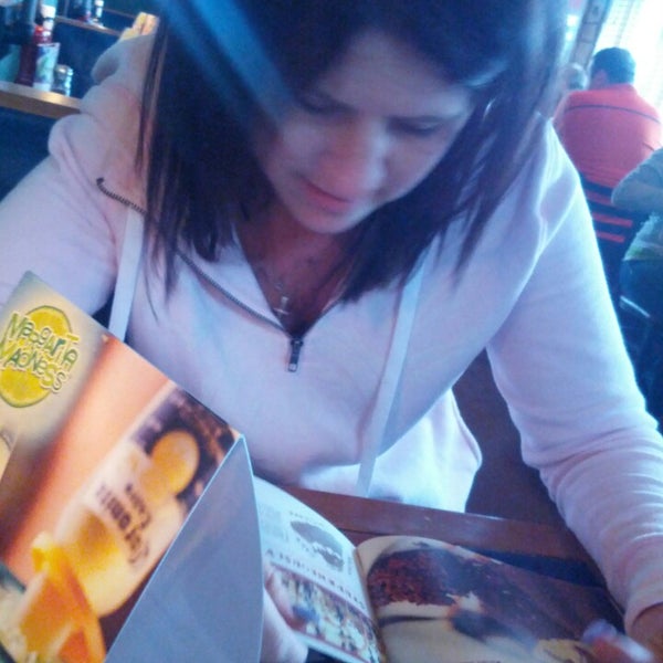 Photo taken at Chili&#39;s Grill &amp; Bar by Ashley on 5/25/2013