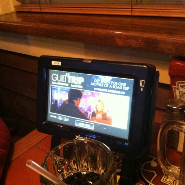 Foto diambil di Chili&#39;s Grill &amp; Bar oleh William R D. pada 12/27/2012