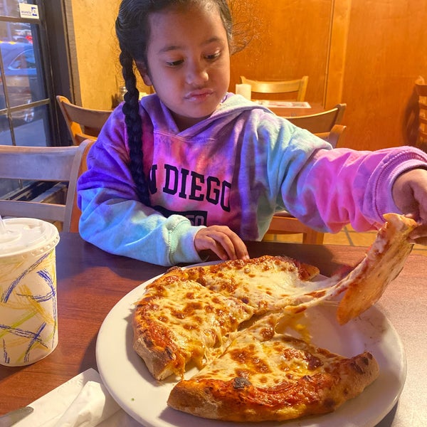 Pizza Bella Italian Bistro Old Town 2707 Congress St