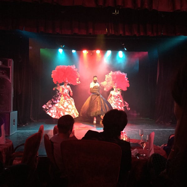 Photo prise au Театр-кабаре на Коломенской/ The Private Theatre and Cabaret par Давид Ш. le9/25/2015