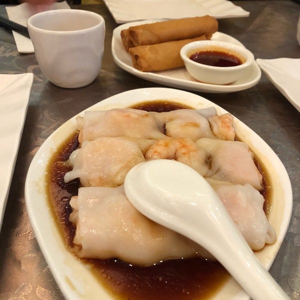 Foto tomada en Jade Dynasty Seafood Restaurant  por Mizuto K. el 8/25/2018