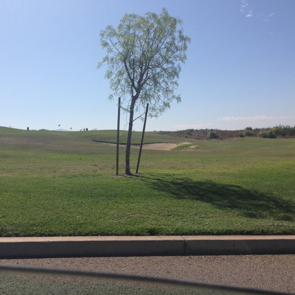 Foto diambil di Salt Creek Golf Club oleh Priscilla J. pada 8/20/2013