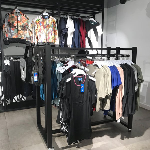adidas factory outlet tolichowki