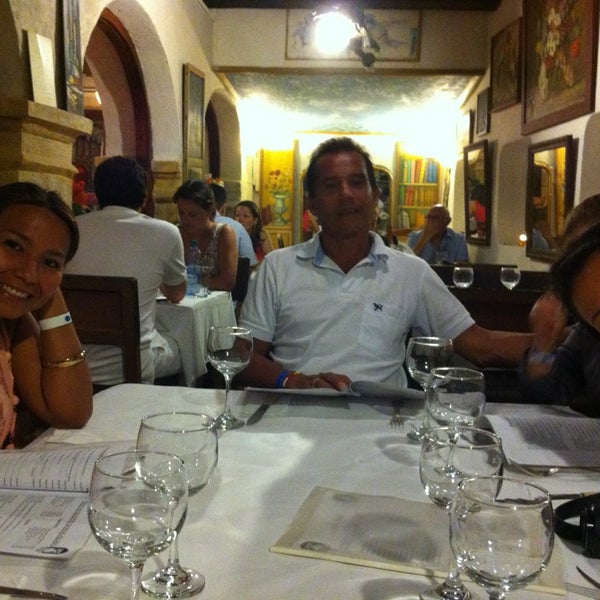 Foto tirada no(a) Donde Olano Restaurante por Fernando em 2/9/2013