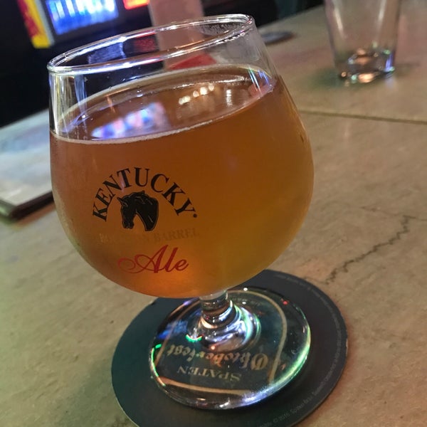4/19/2019 tarihinde Josh L.ziyaretçi tarafından Beer Sellar'de çekilen fotoğraf