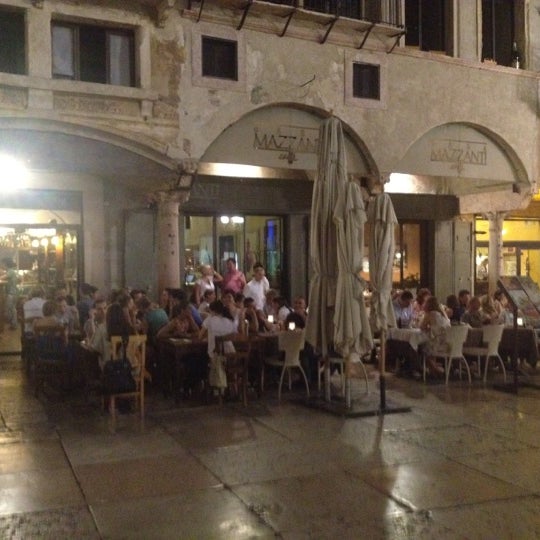 7/4/2012 tarihinde Federica M.ziyaretçi tarafından Casa Mazzanti Caffè'de çekilen fotoğraf