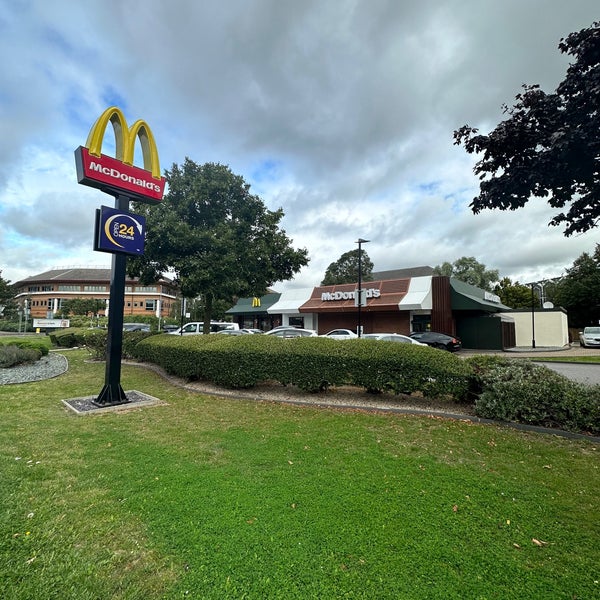 Macdonalds heathrow outlet