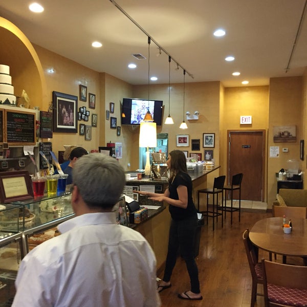 Photo taken at Scafuri Bakery by Hamz4wy S. on 8/22/2016