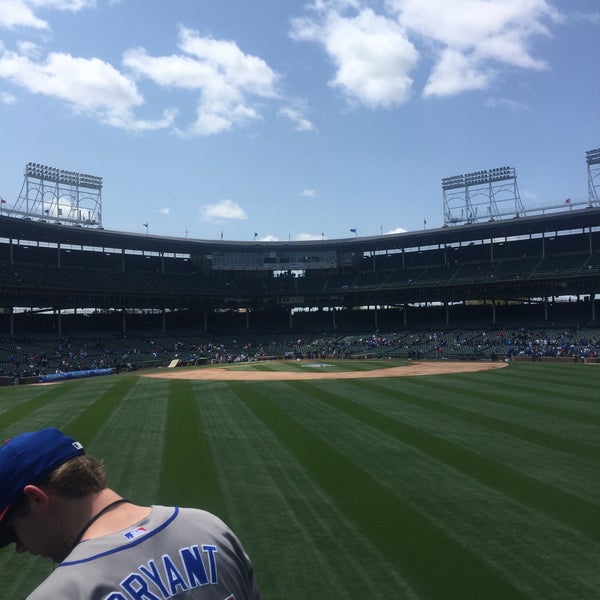 Budweiser Patio Wrigleyville 0 tips